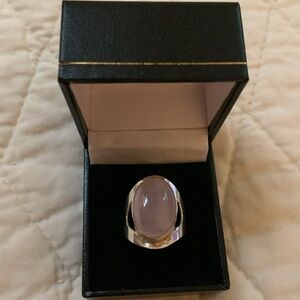 Silver ring with pink quartz